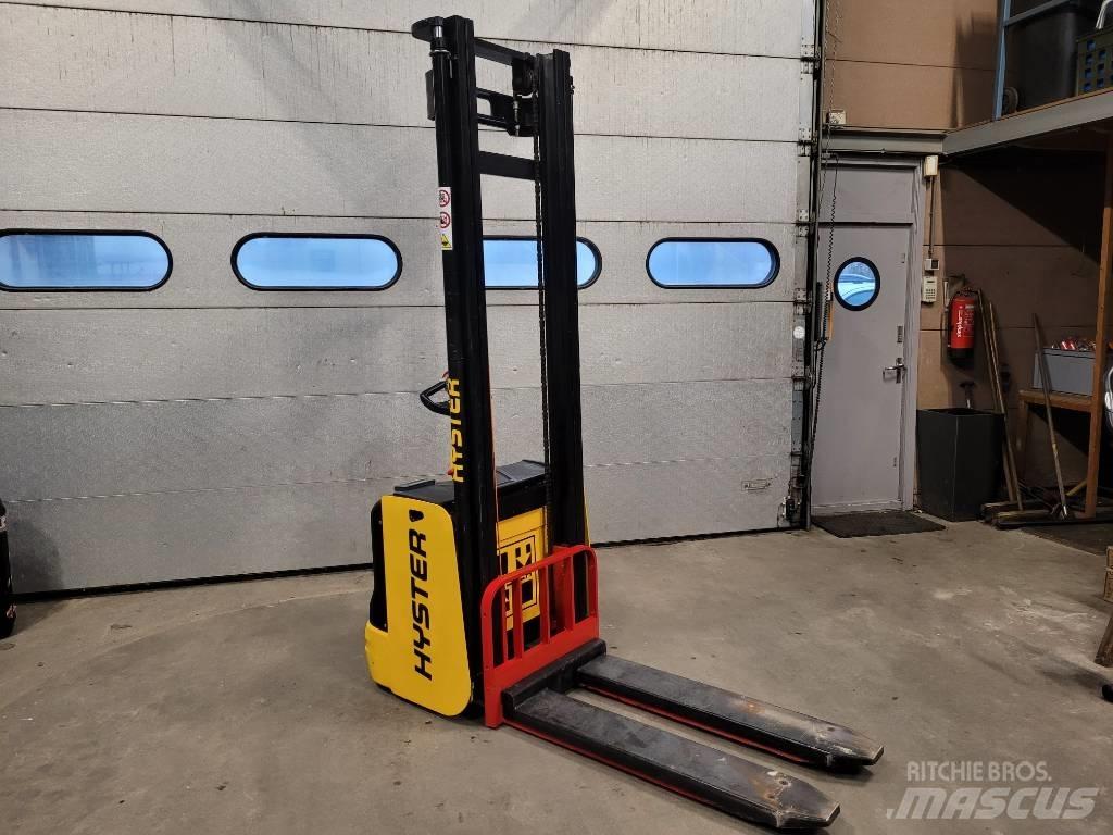 Hyster S 1.6 Stapelaar meeloop