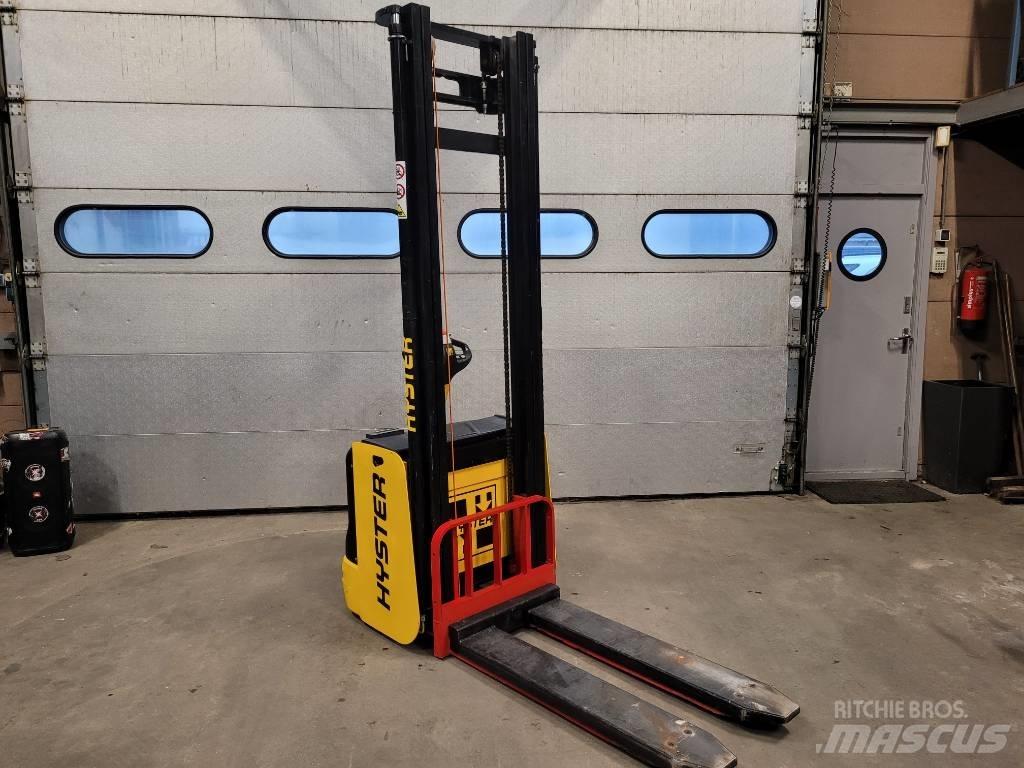 Hyster S 1.6 Stapelaar meeloop