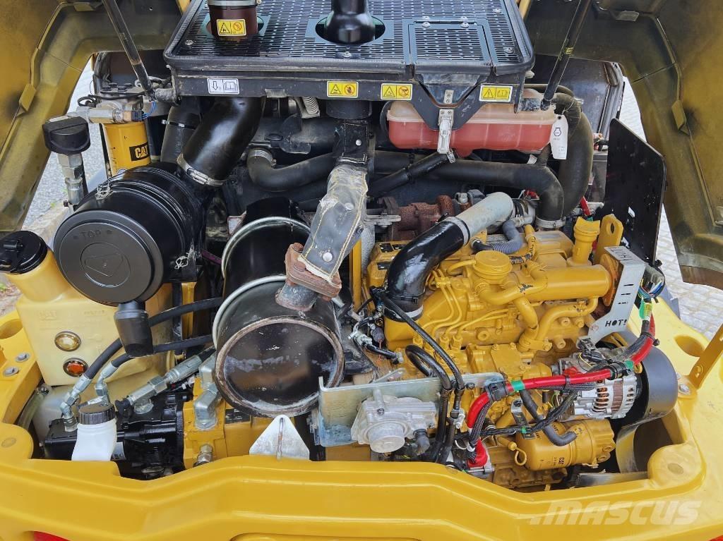 CAT 906 M     2016 Wielladers