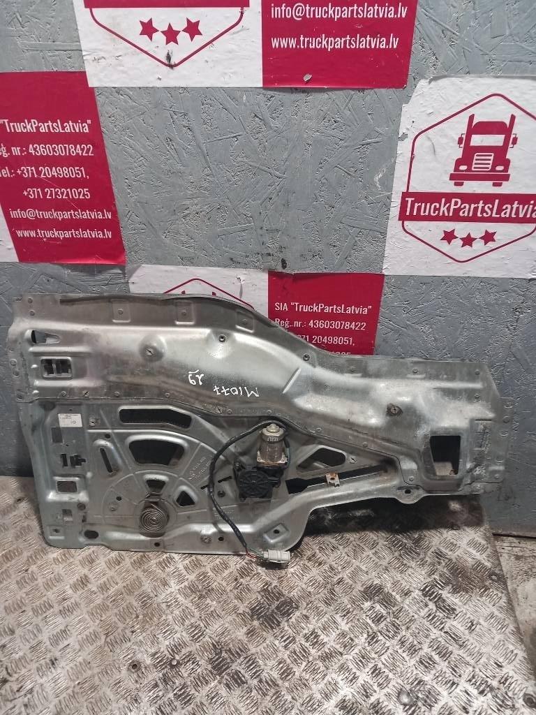MAN TGA  81626456035 Cabine en interieur