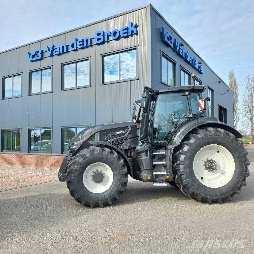 Valtra Q 305 DEMO Tractoren