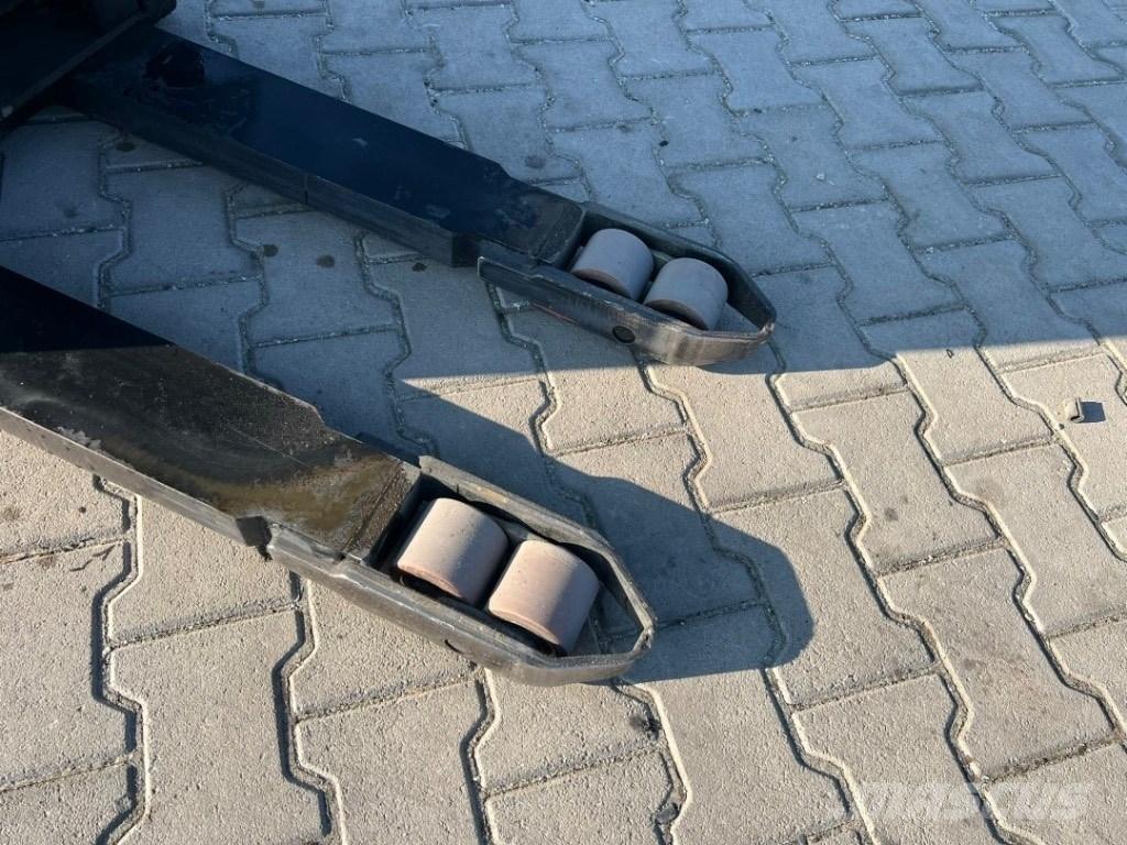 Toyota SPE 140 Stapelaar meeloop