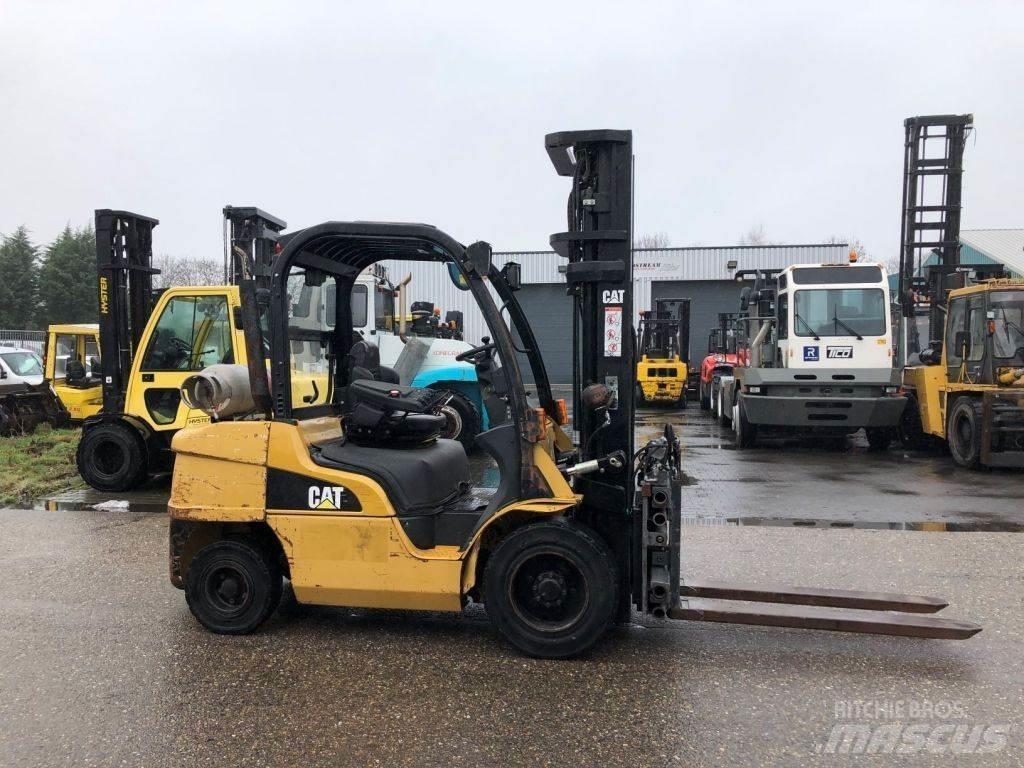 CAT GP35N LPG heftrucks