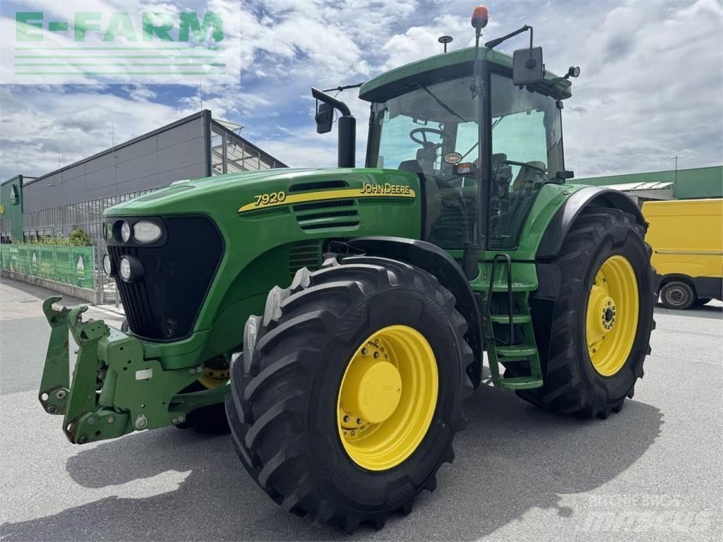 John Deere 7920 Tractoren