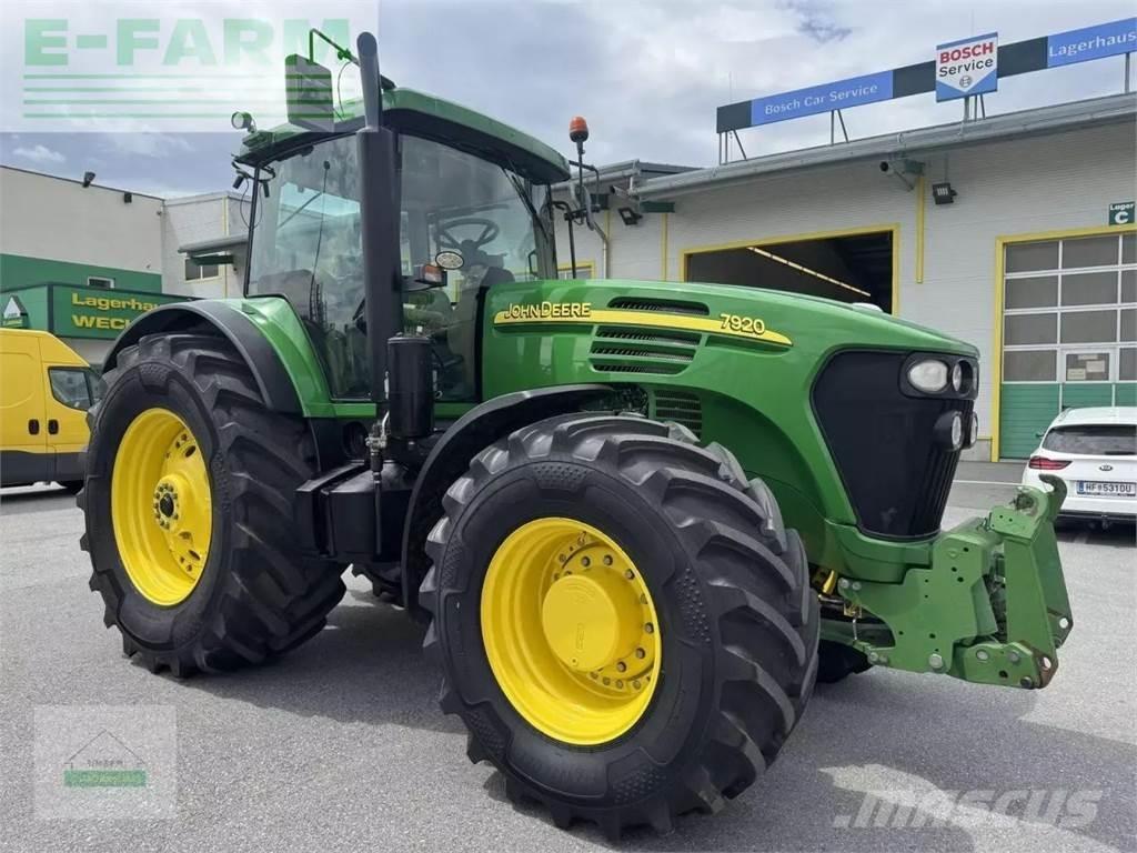 John Deere 7920 Tractoren
