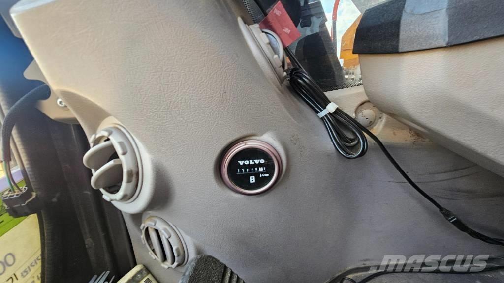 Volvo EW 205 D Wielgraafmachines