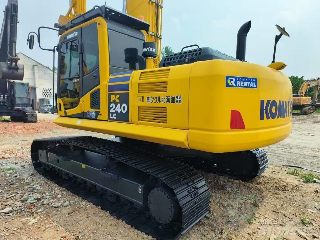 Komatsu PC 240-8 Midigraafmachines 7t - 12t
