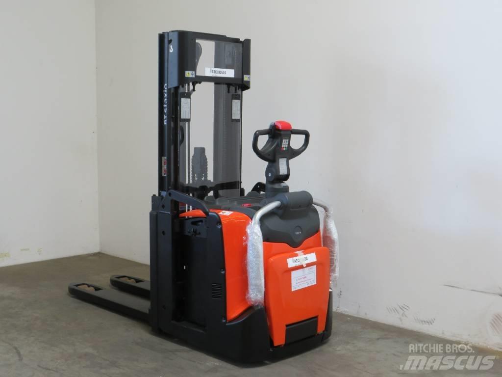 BT SPE 120 L GB Stapelaar meeloop