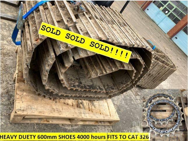 CAT 326 Rupsgraafmachines