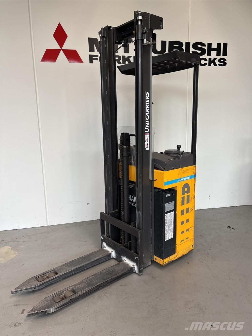 Atlet A160 Zelfrijdende stapelaars