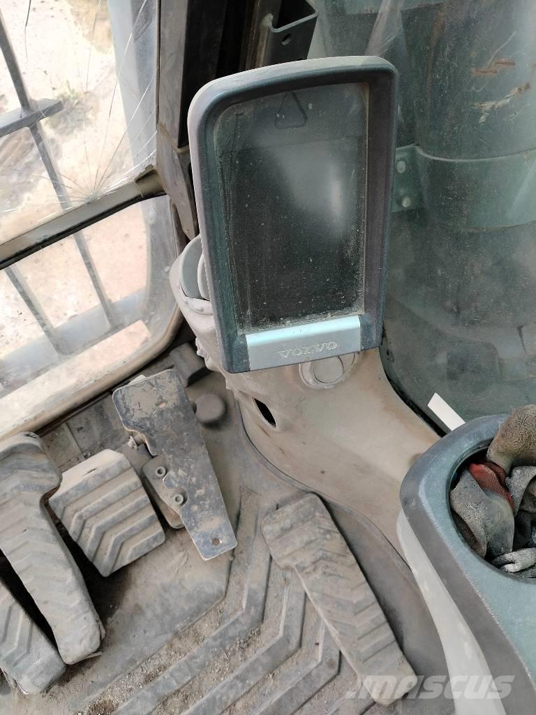 Volvo EC 210 C Rupsgraafmachines