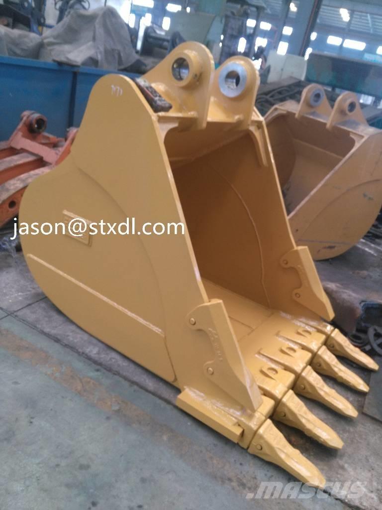 CAT 320 Rock Bucket Bakken