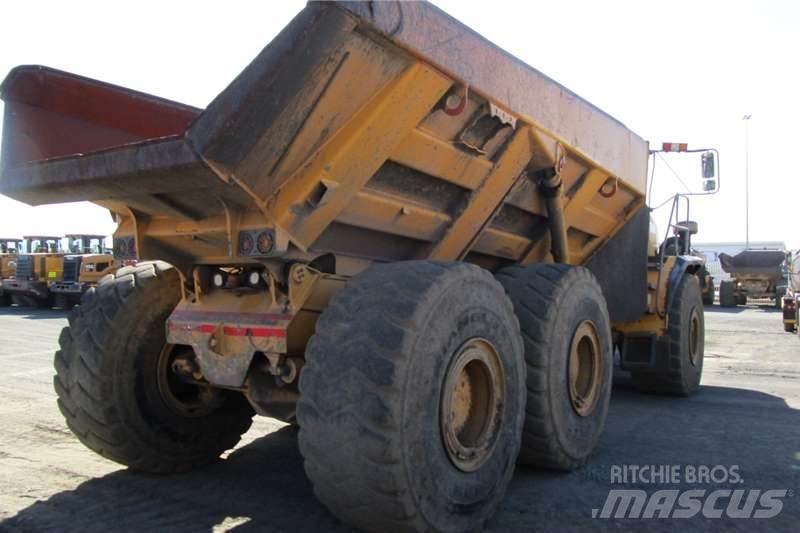 Bell B40D Knik dumptrucks