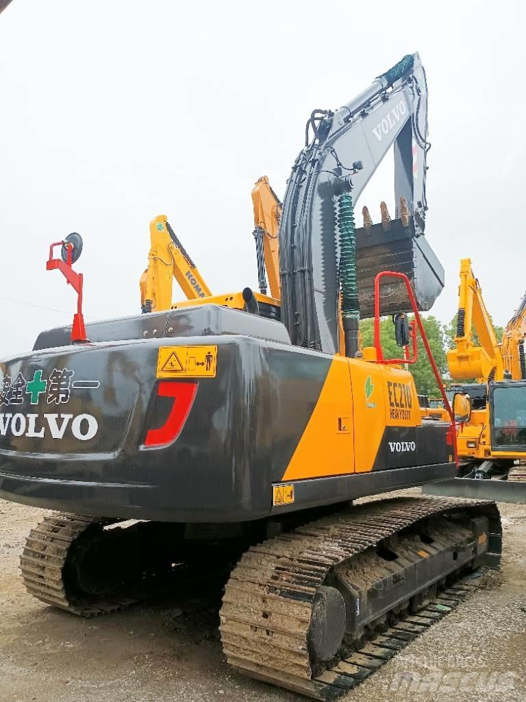 Volvo EC 210 Midigraafmachines 7t - 12t