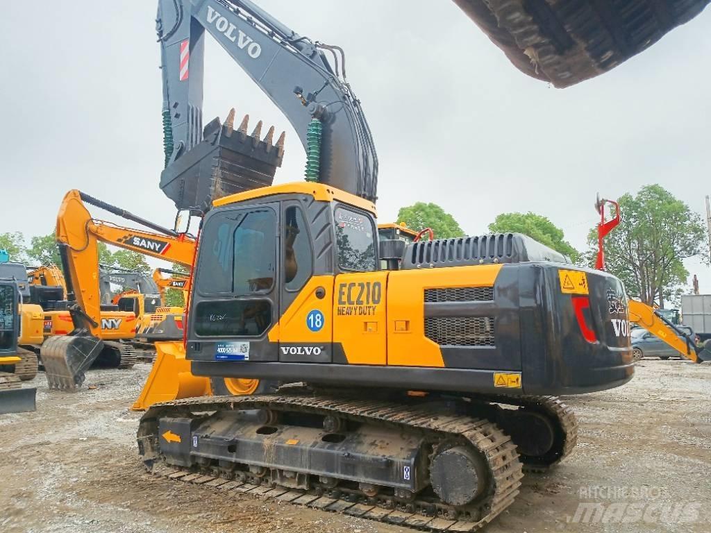 Volvo EC 210 Midigraafmachines 7t - 12t