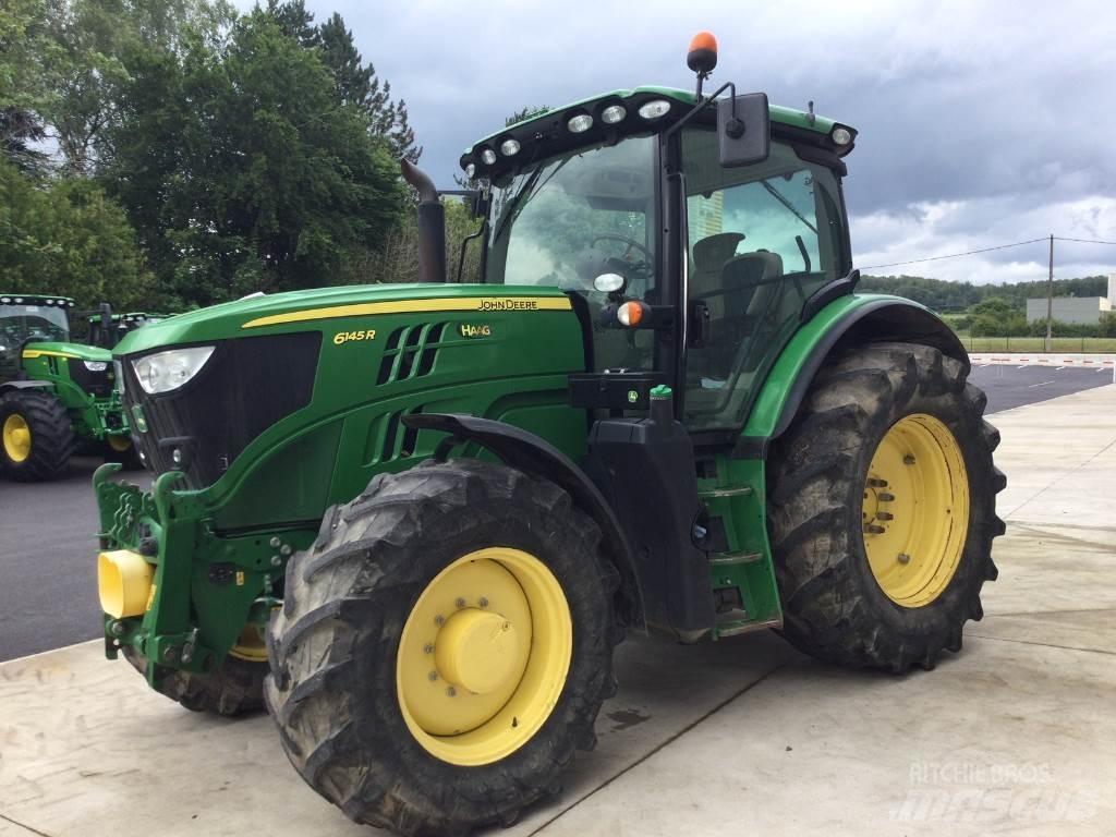 John Deere 6145R Tractoren