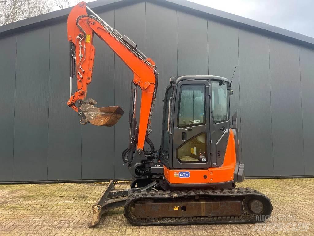 Hitachi U55-5a Minigraafmachines < 7t