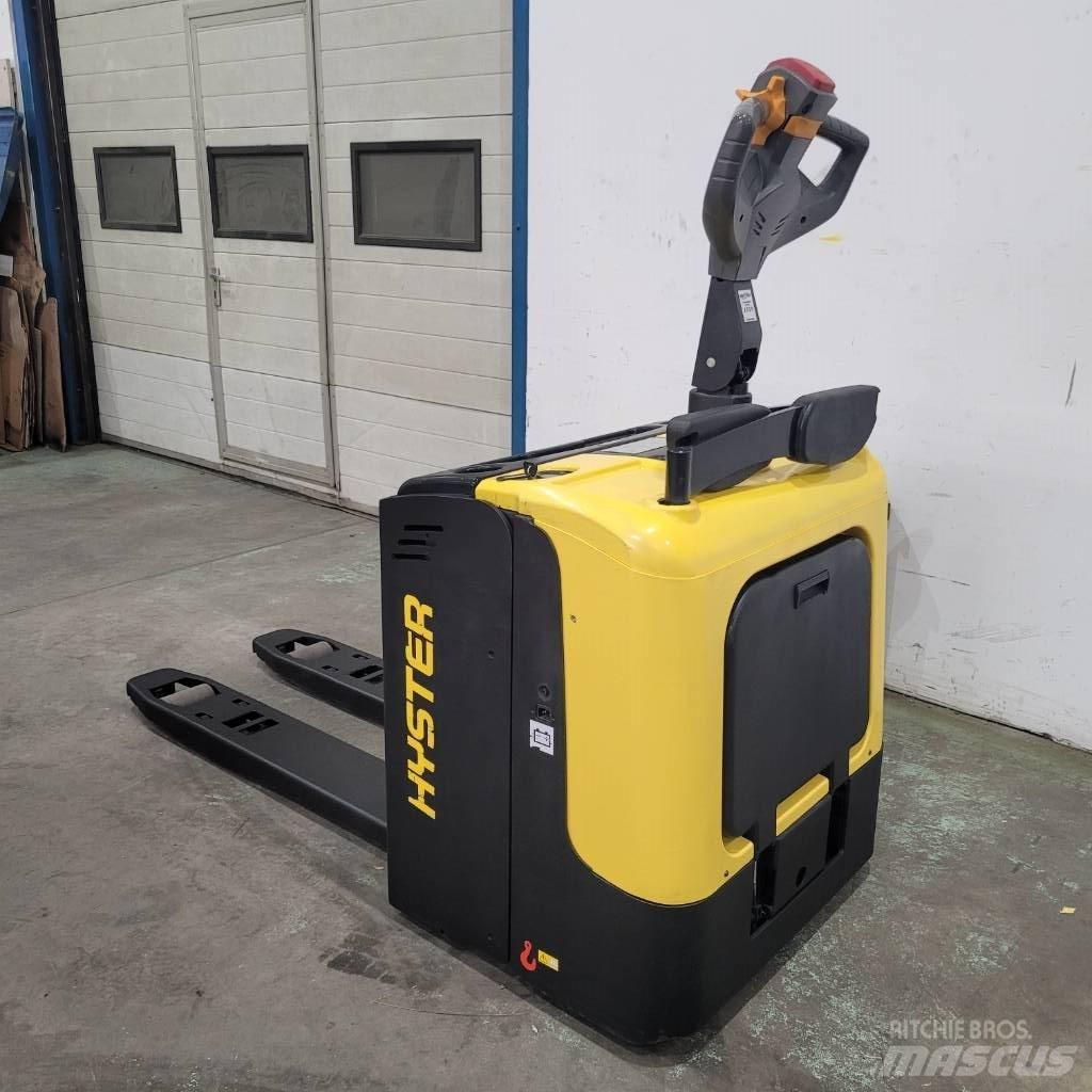 Hyster P 2.0 UTS Meerij pallettruck met platform