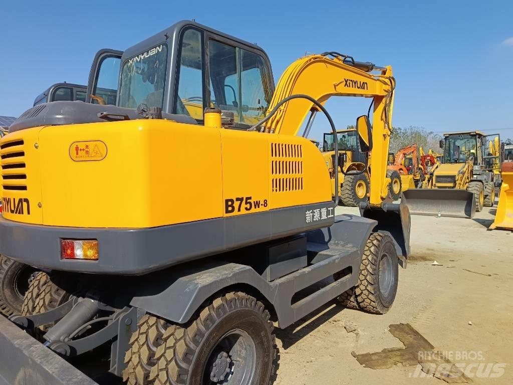 Xinyuan XYB75W-9 Rupsgraafmachines