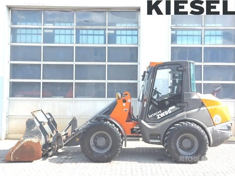 Hitachi ZW 95-6 Schrankladers