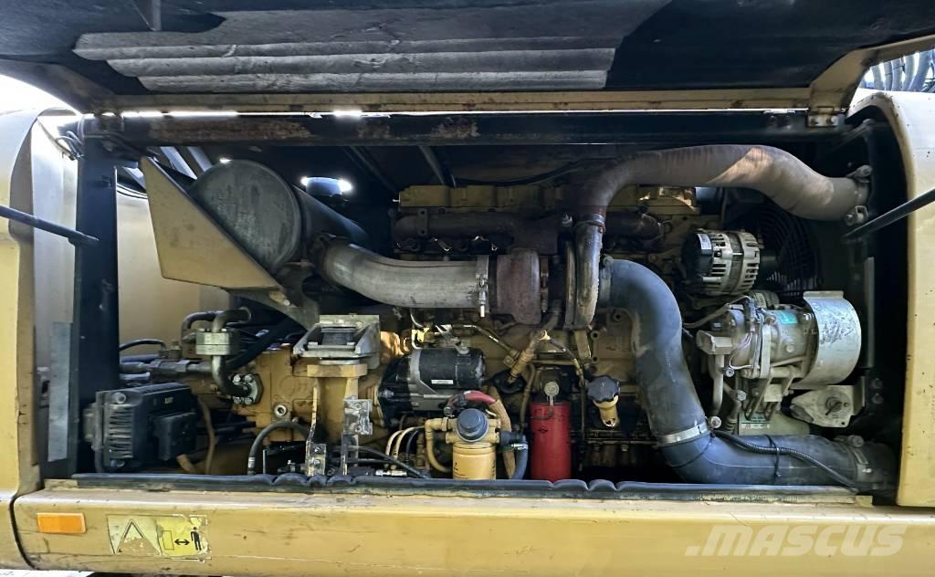 CAT M 316 D Wielgraafmachines