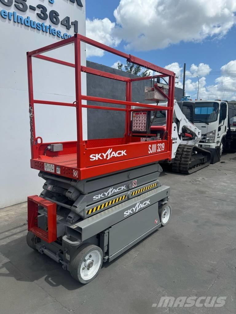 SkyJack SJ III 3219 Schaarhoogwerkers