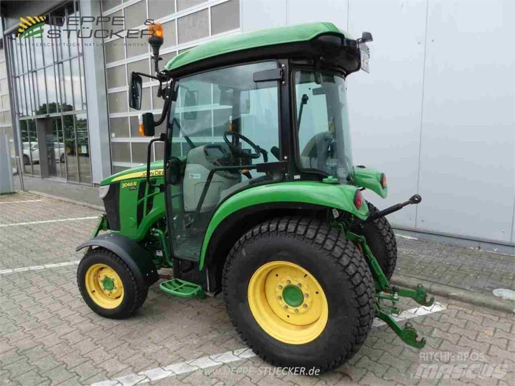 John Deere 3046R Compacttrekkers