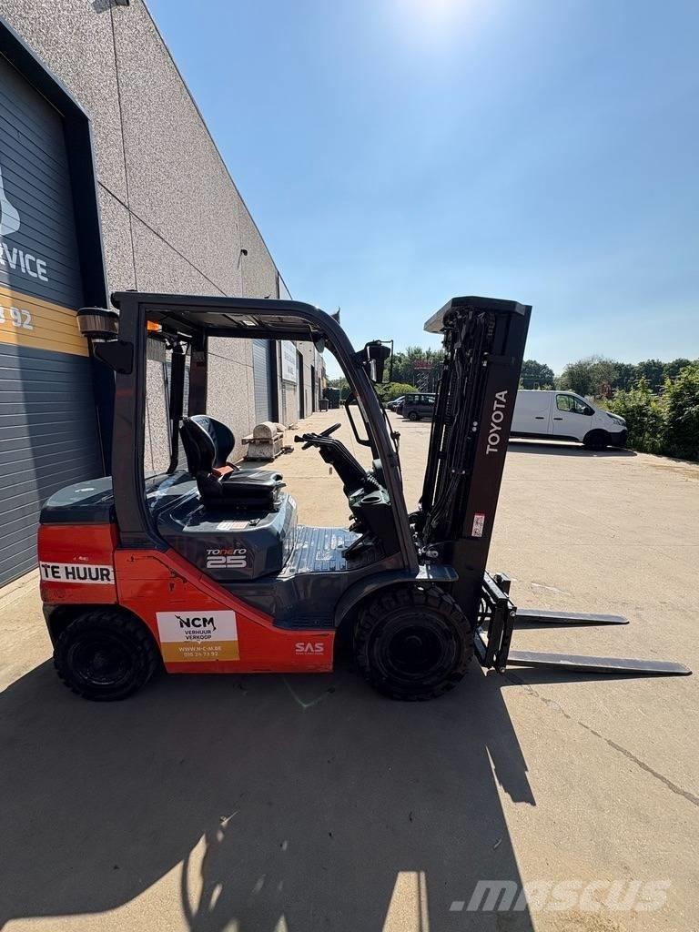 Toyota 8 FDF 25 Diesel heftrucks