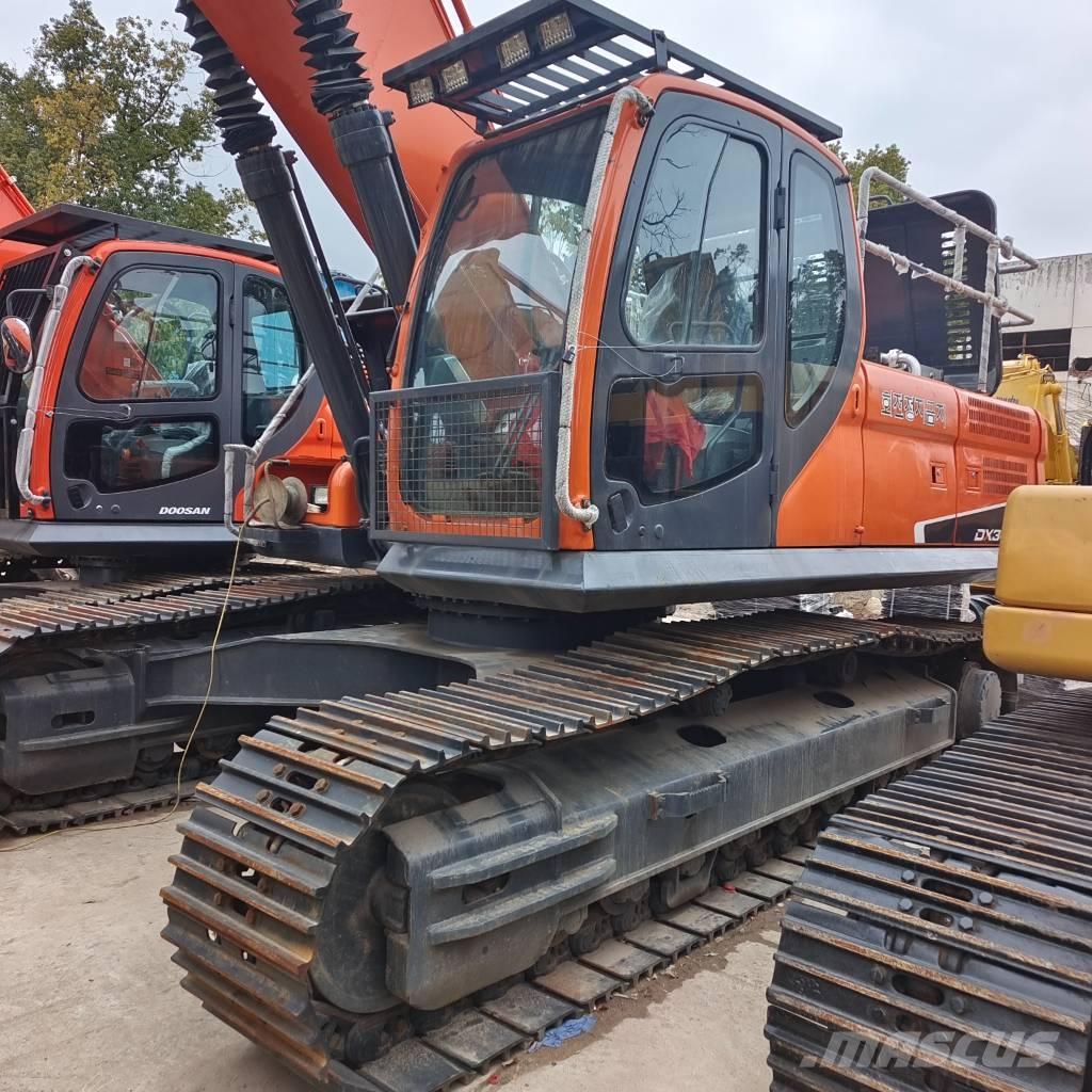 Doosan DX 300 LC Rupsgraafmachines