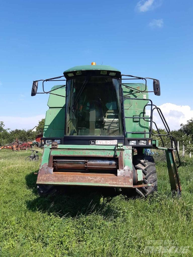 John Deere 2054 Maaidorsmachines