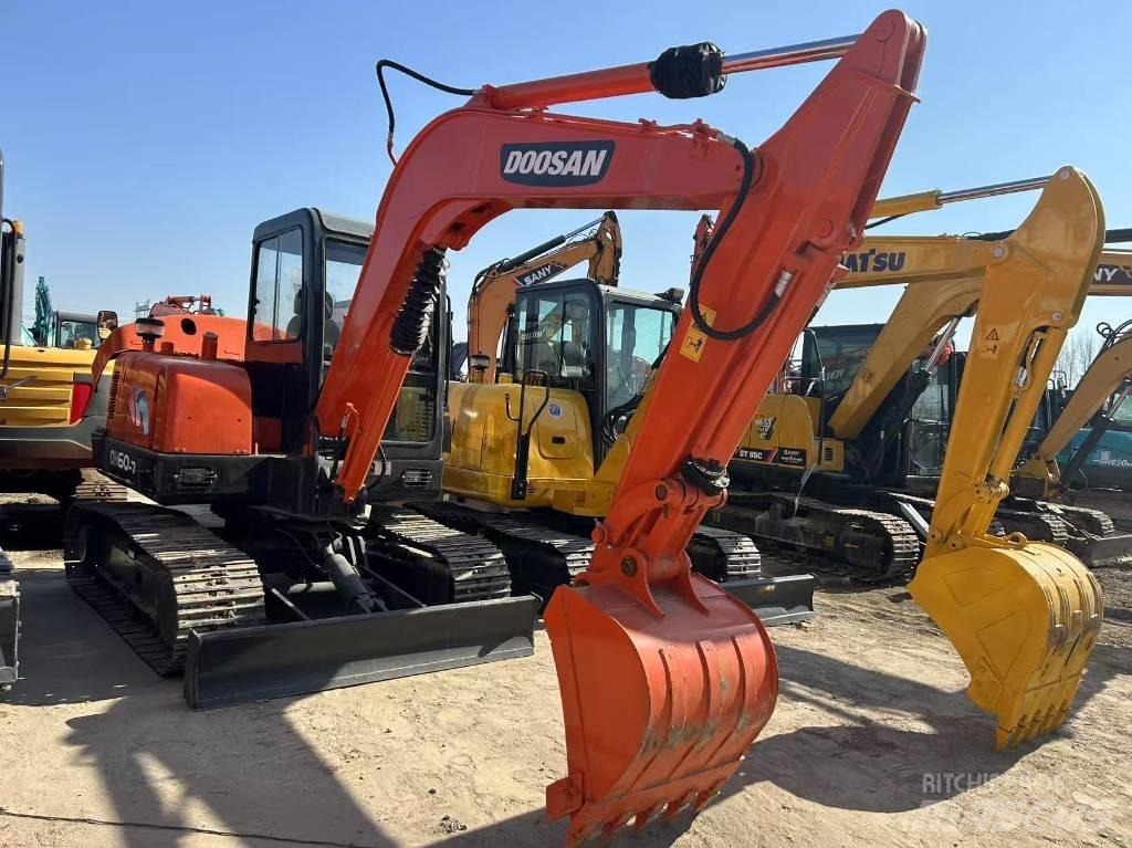 Doosan DH 55 Minigraafmachines < 7t