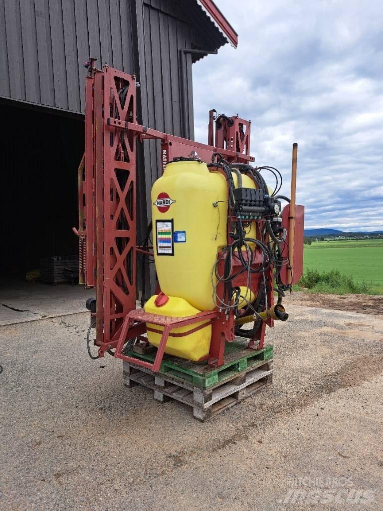 Hardi Master 1000 Getrokken spuitmachines