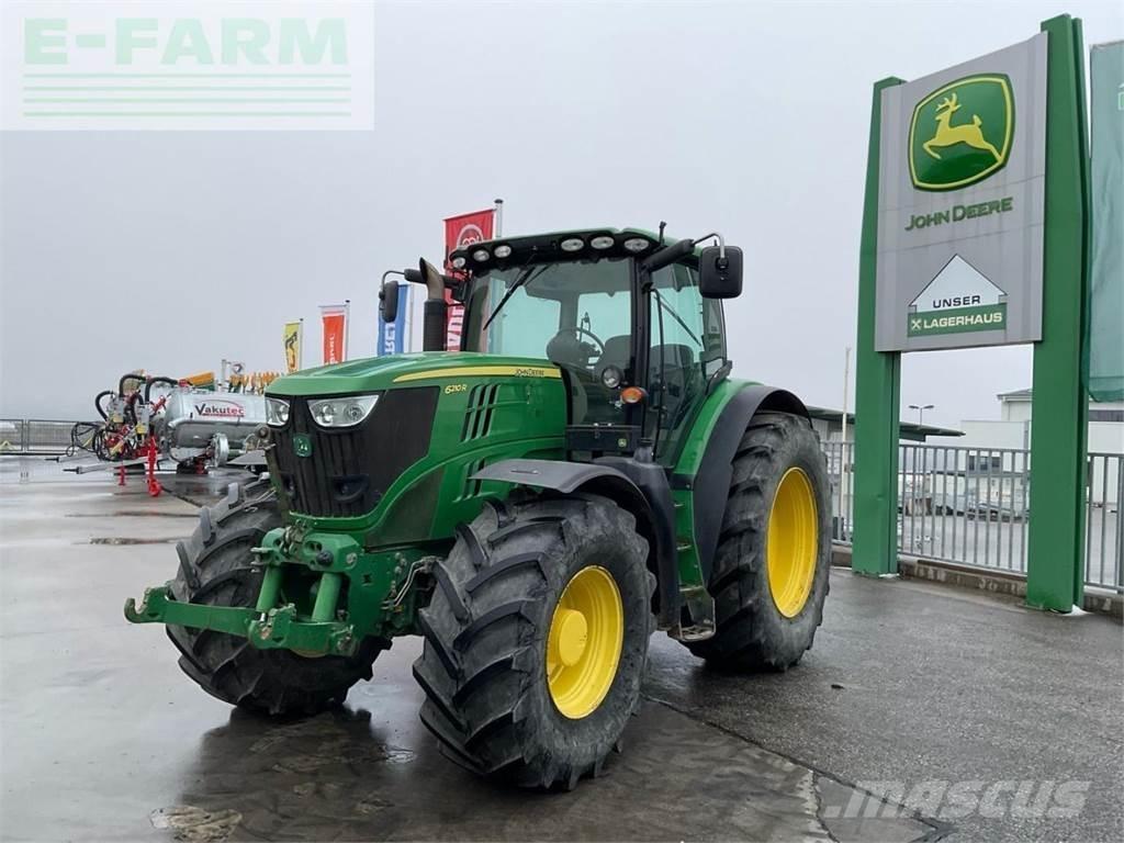 John Deere 6210R Tractoren