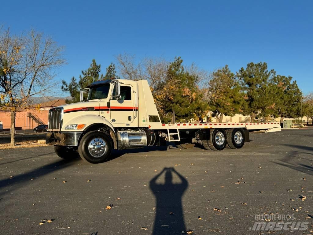 Peterbilt 348 Sleepwagens