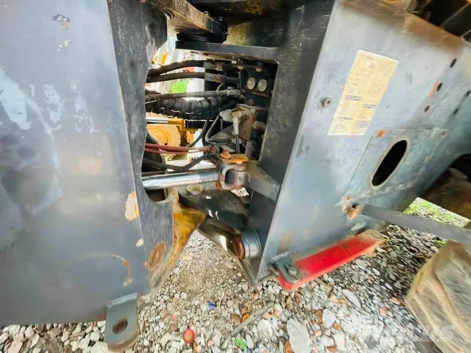 Komatsu WA320 Wielladers