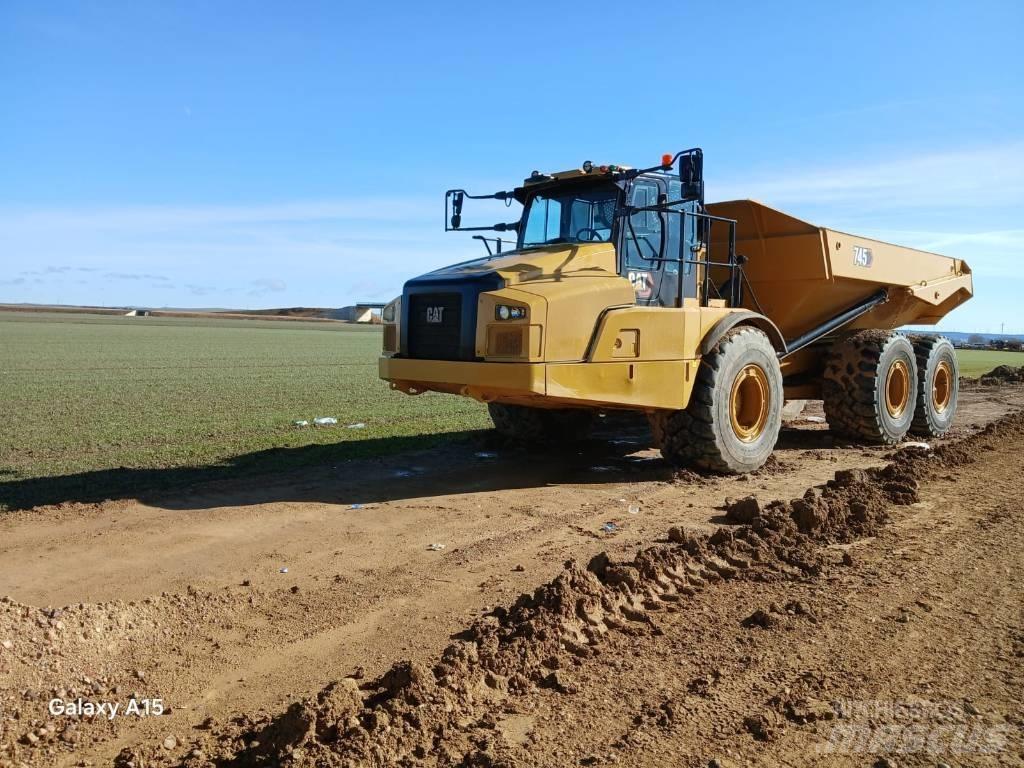 CAT 745 Knik dumptrucks