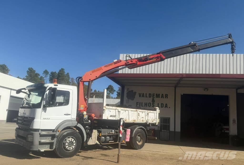 Mercedes-Benz 1833 Kipper