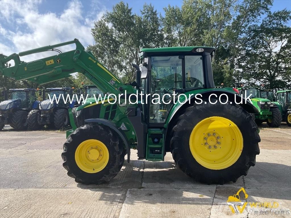 John Deere 6120 M Tractoren