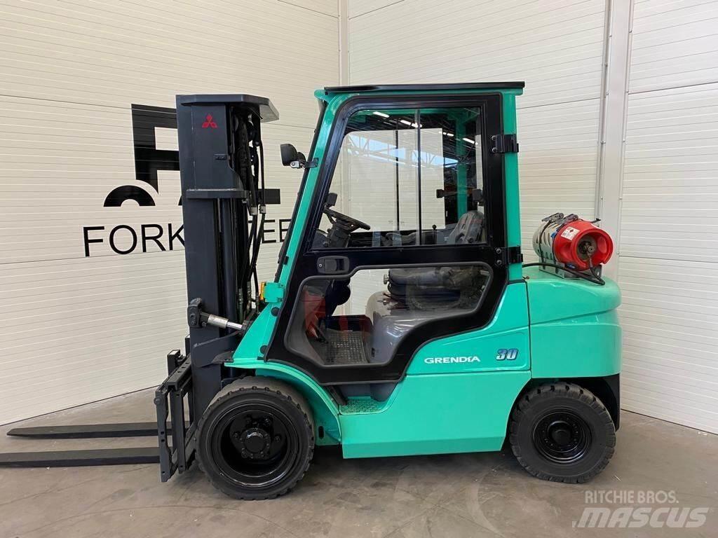 Mitsubishi FG30N LPG heftrucks