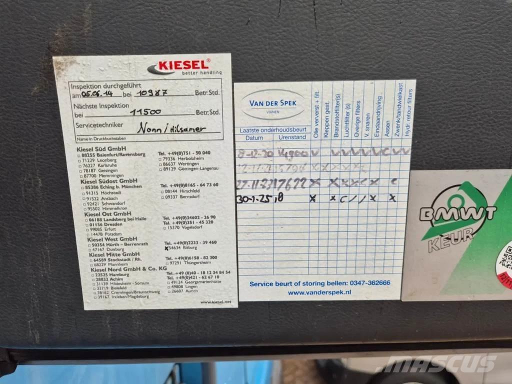 Fuchs MHL454 Waste / industry handlers