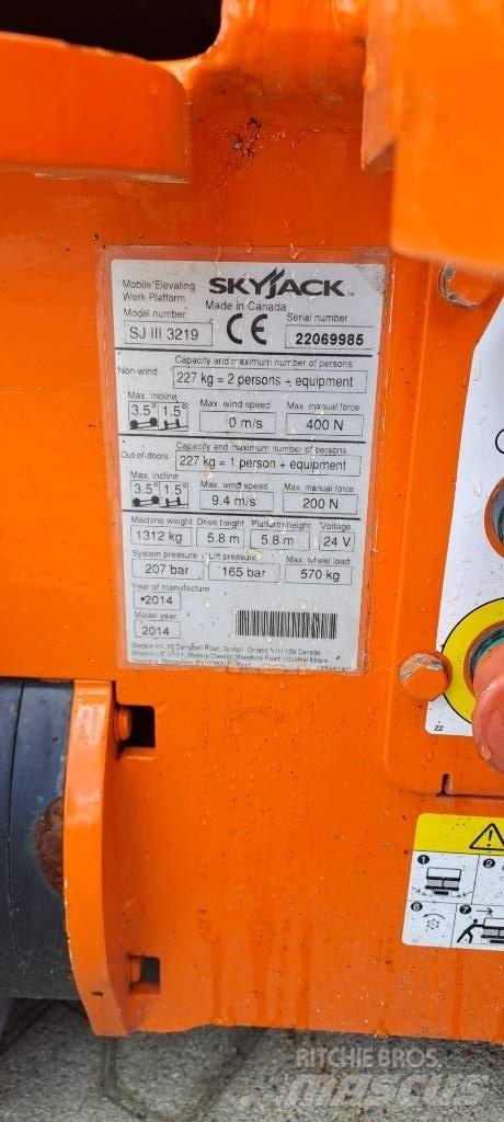 SkyJack SJIII 3219 Schaarhoogwerkers