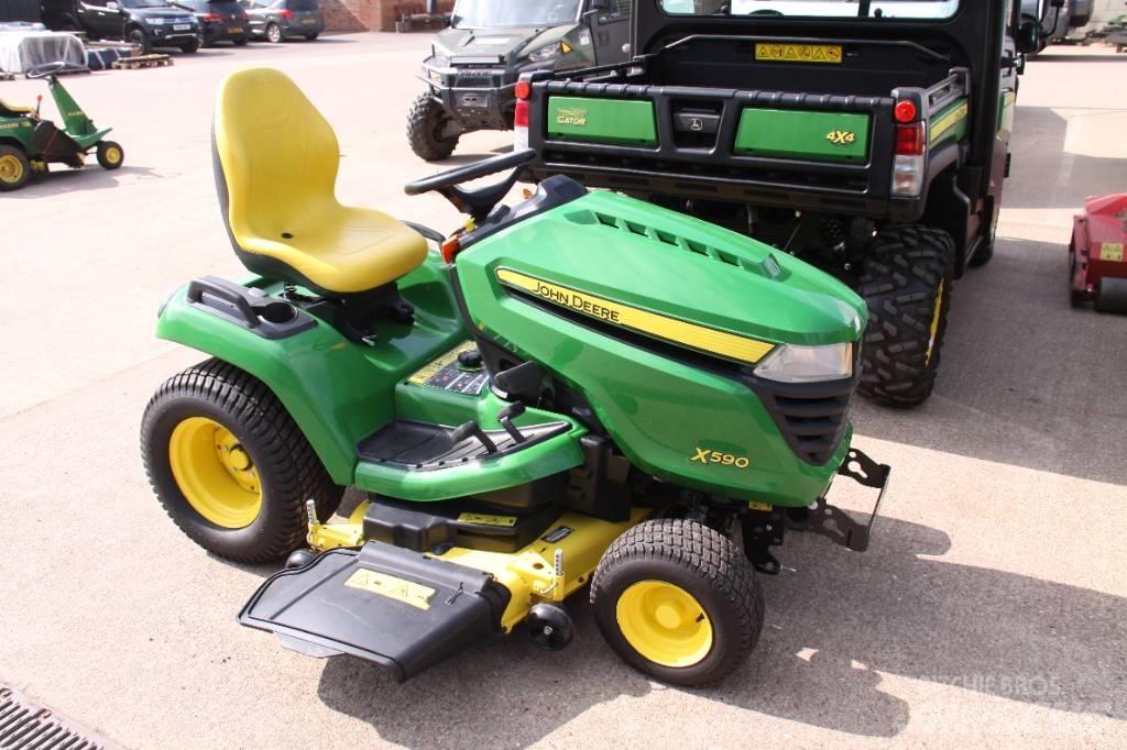 John Deere X 590 Rijmaaiers
