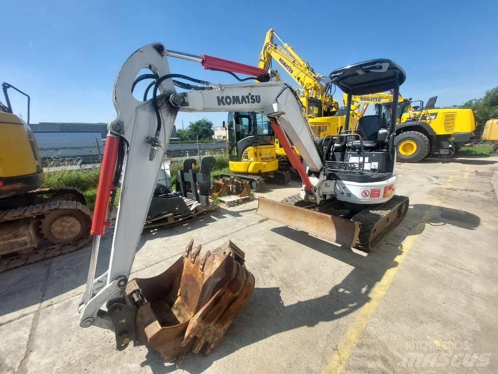 Komatsu PC27R-2 Minigraafmachines < 7t