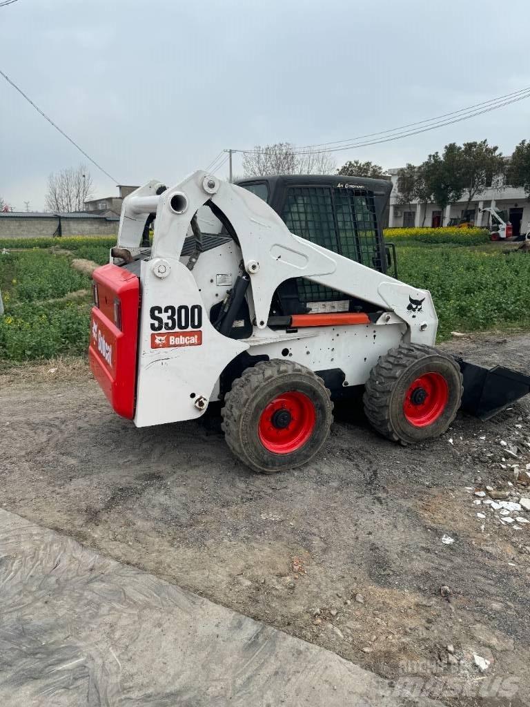 Bobcat S 300 Schrankladers