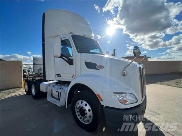 Peterbilt 579 Trekkers