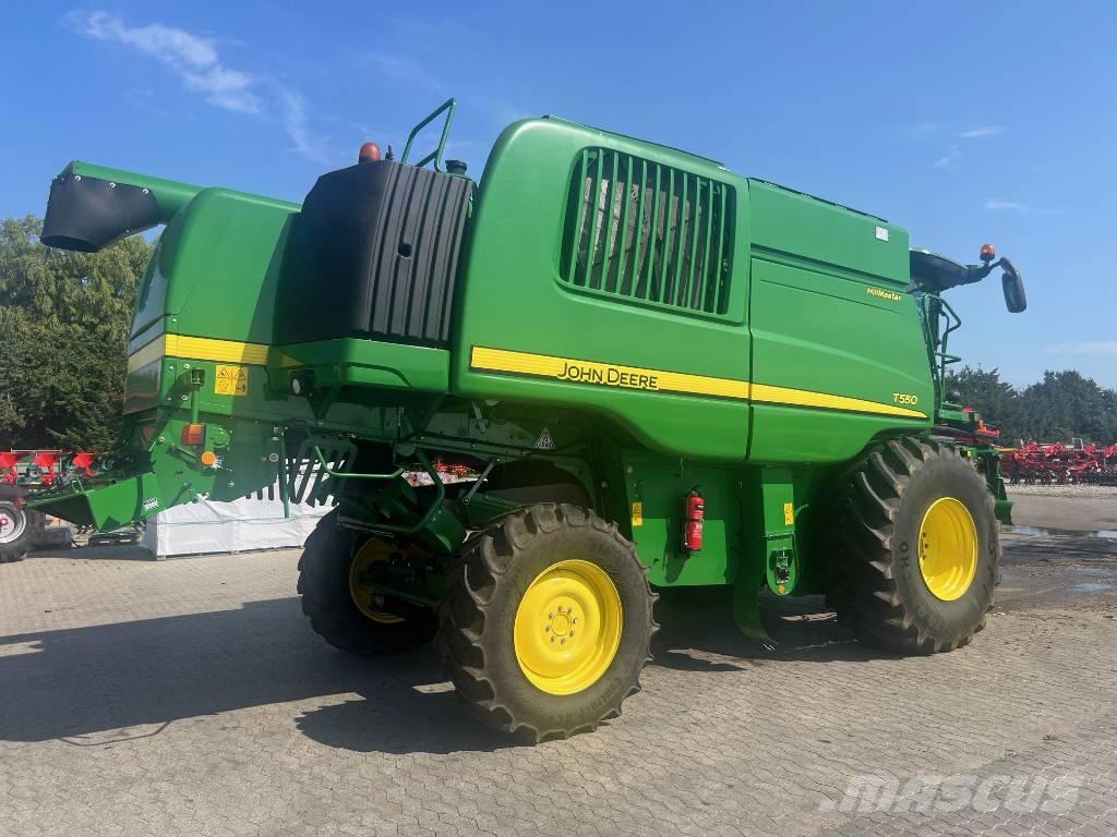 John Deere T 550 Maaidorsmachines
