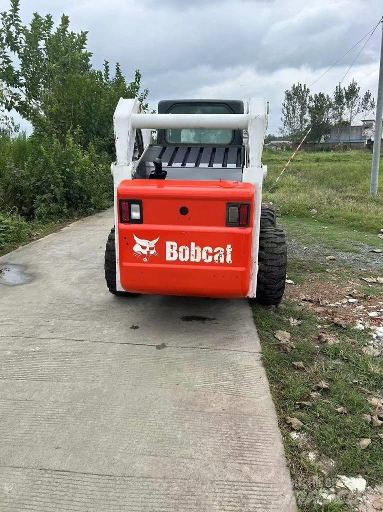 Bobcat S 300 Schrankladers