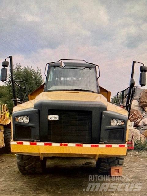 CAT 740 B Knik dumptrucks