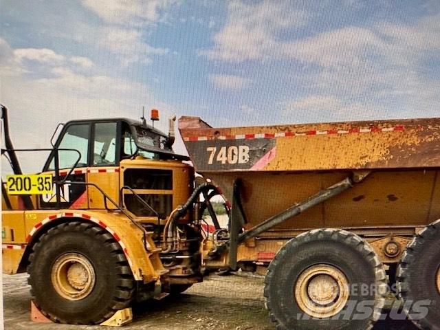 CAT 740 B Knik dumptrucks