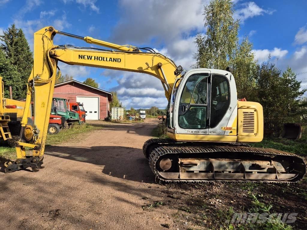 New Holland E 135 SR Rupsgraafmachines